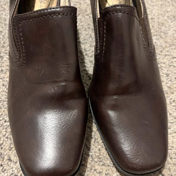 LIFE STRIDE CHOCOLATE LEATHER HEELS SZ 8M - Picture 7 of 7